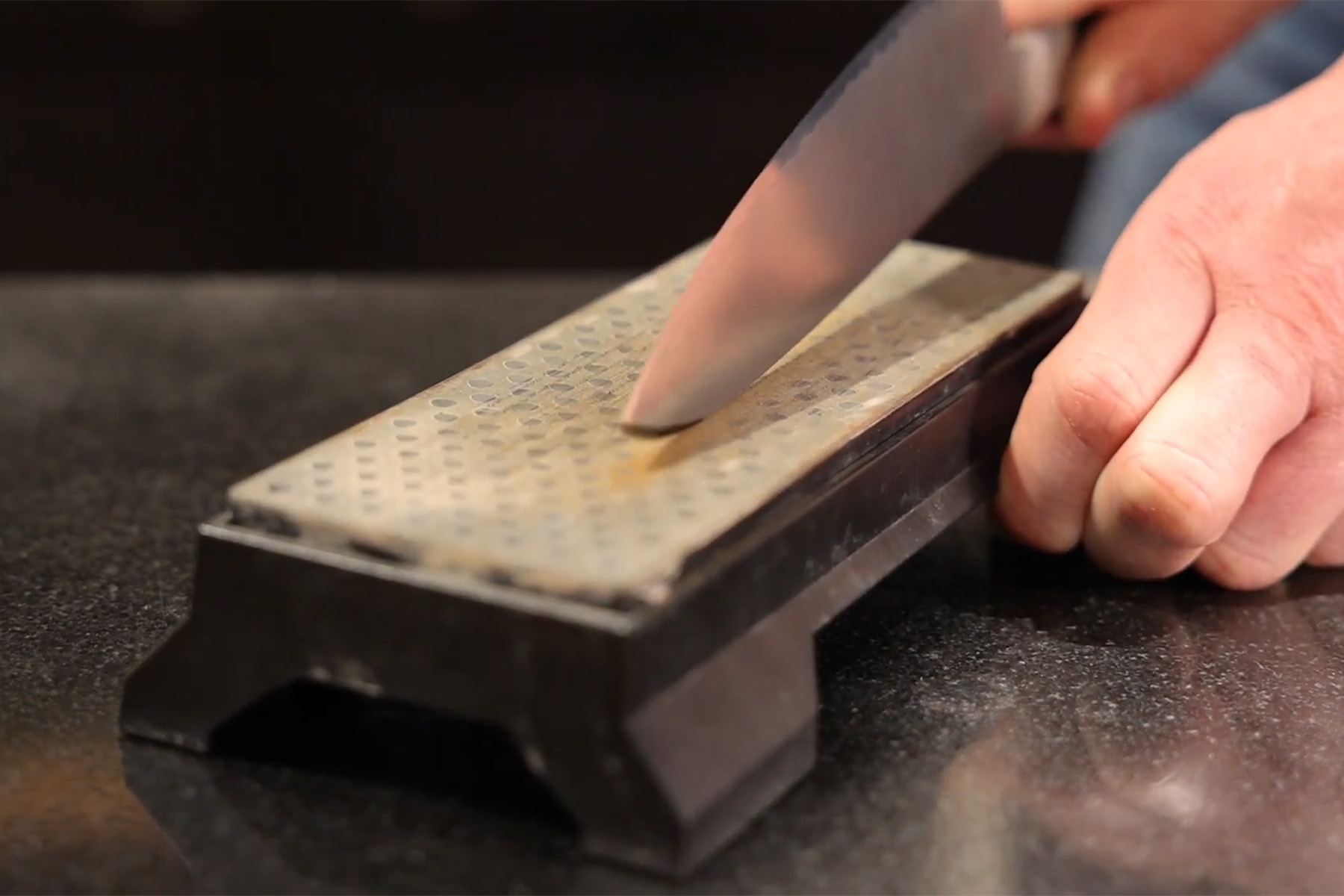 Prestation de reprise de pointe cassée ou tordue